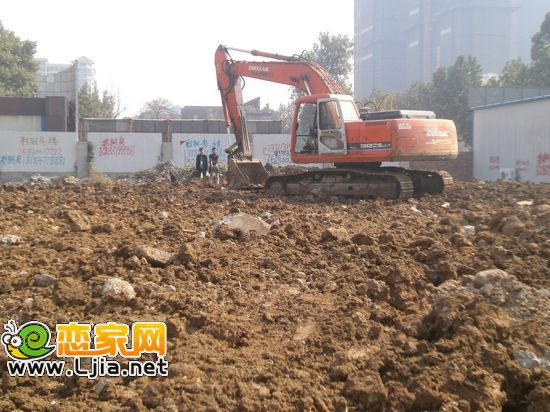 寶利花園正在平整土地