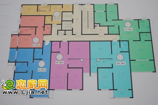 鉑鑰中心住宅戶型圖