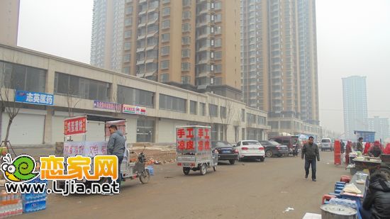 阿爾卡迪亞碧水灣北門(mén)商業(yè)街