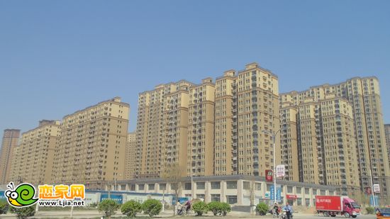 阿爾卡迪亞一期藍天城實景圖