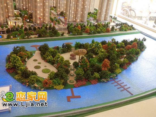圣水湖畔依支漳河而建