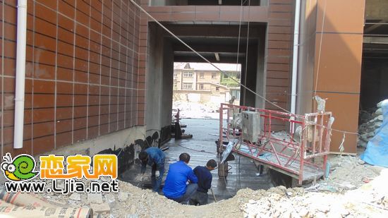 鉑鑰中心入口處進(jìn)度