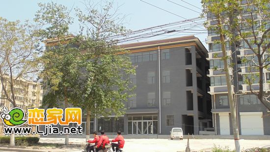 金宇山頂花園沿街底商