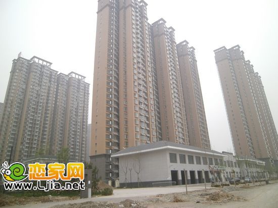 趙都新城S4號地底商正在銷售