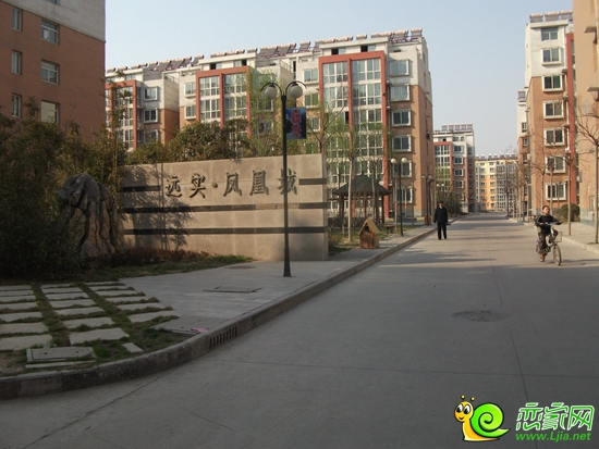 遠實鳳凰城小區(qū)內(nèi)實景圖