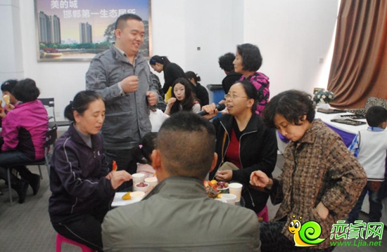 美的城老友記互動環(huán)節(jié)