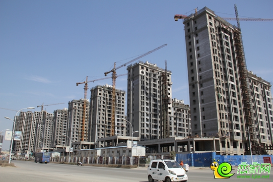 趙都新城正在建設(shè)中的8號地