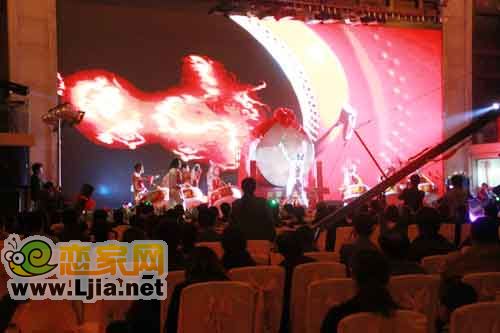 安聯(lián)水晶坊開盤儀式現(xiàn)場