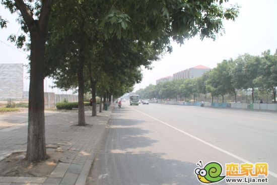 聯(lián)防路與建設(shè)交叉口