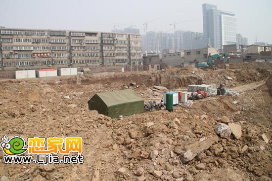 和平新世界廣場(chǎng)施工現(xiàn)場(chǎng)