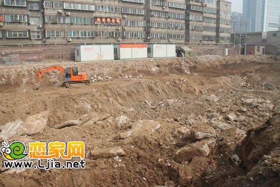 和平新世界廣場(chǎng)施工現(xiàn)場(chǎng)