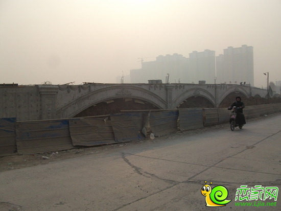 萬聚凱旋城自建橋工程進(jìn)度實景