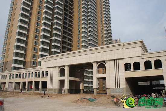 漢成華都西大門實(shí)景