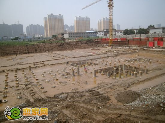 現(xiàn)代奧城工地現(xiàn)場