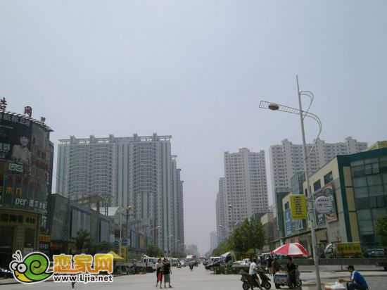 現(xiàn)代華府周圍高檔小區(qū)星羅棋布