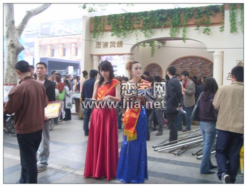 龍旺名城五一房展現(xiàn)場(chǎng)