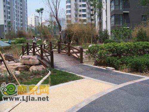 榮盛錦繡花苑園區(qū)：橋