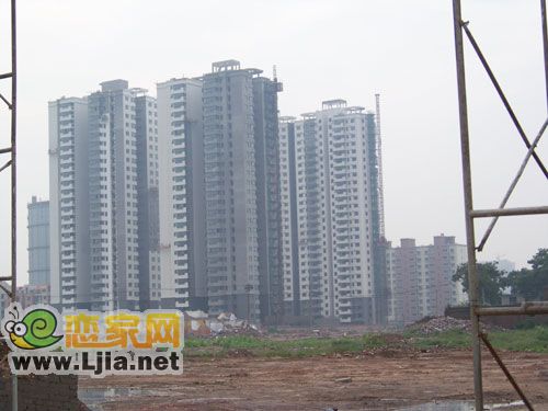 創(chuàng)鑫陽光城樓體
