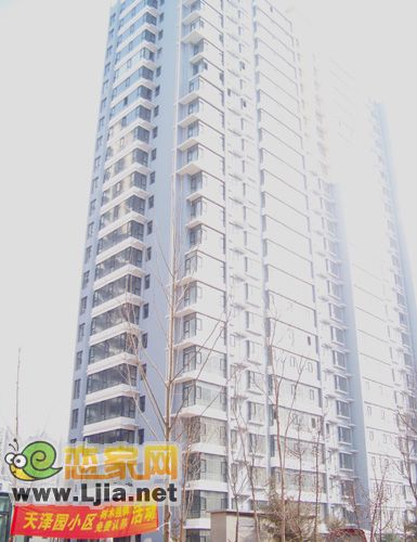 天澤園小區(qū)景色實拍