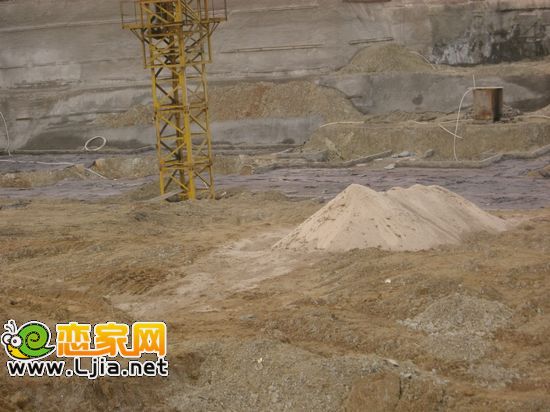 金色漫城1#樓工地實景