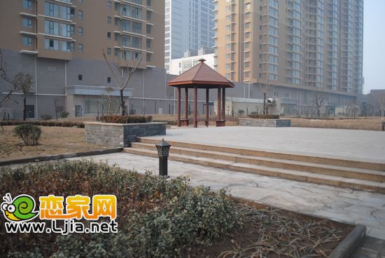 金世紀(jì)新城小區(qū)實(shí)景