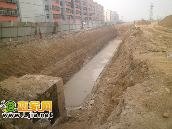 盛瑞華庭工地實(shí)景