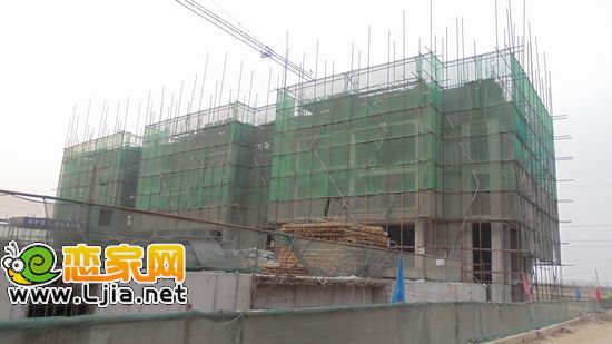 趙都華府7#樓出地面4層 正在建5層