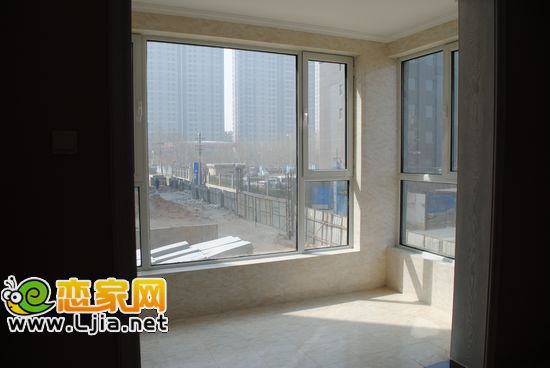 心海假日樣板間——主臥大飄窗