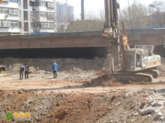 華都嘉苑工地實(shí)景圖