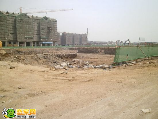 趙都華府20#樓工地實(shí)景