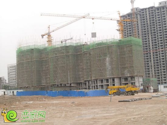 錦繡江南1#樓工地實(shí)景