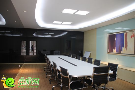 鹿城國際樣板間小型會(huì)議室實(shí)景