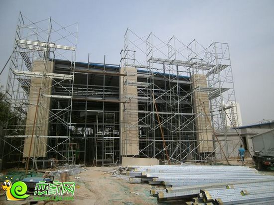 金色漫城新售樓部在建