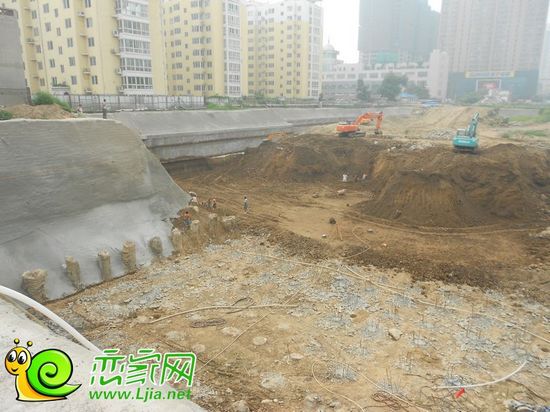 華煌芯城二期工地實(shí)景