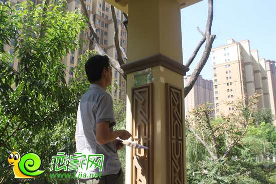 參賽者在認真讀題