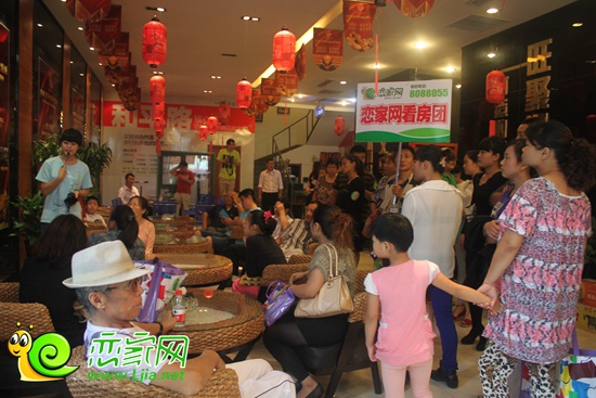 戀家網(wǎng)網(wǎng)友走進(jìn)義烏小商品批發(fā)城