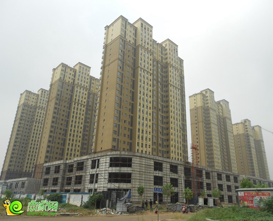 藍(lán)天城實(shí)景圖
