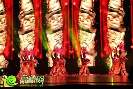演唱會(huì)現(xiàn)場(chǎng)開場(chǎng)舞表演
