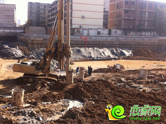 財(cái)智天地工地實(shí)景