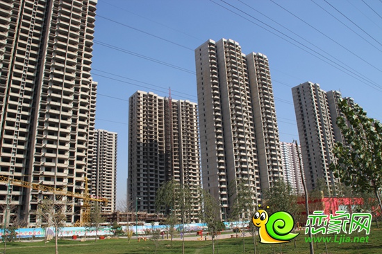 圣水湖畔實(shí)景圖