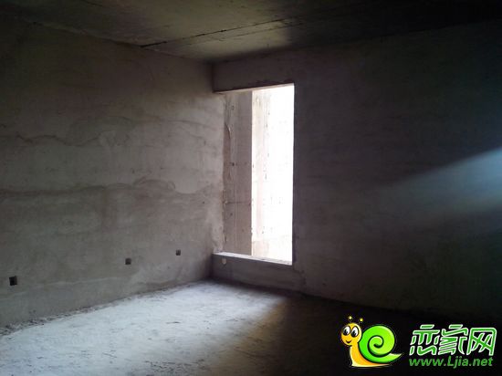 百家新城116平米客廳實景