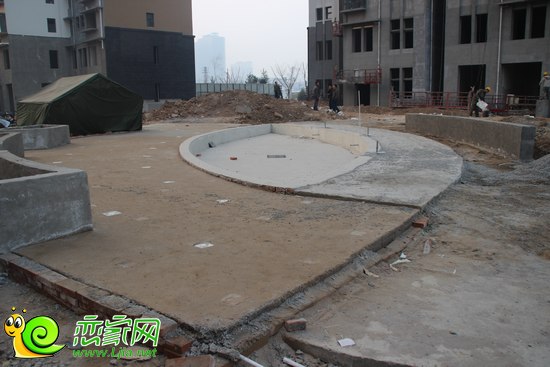 稽山御府天城小區(qū)內(nèi)部實景