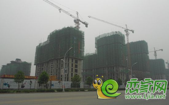 趙都新城S8號(hào)地部分樓棟已封頂