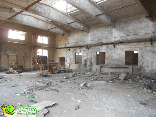 米蘭國際工地 空空的廠房