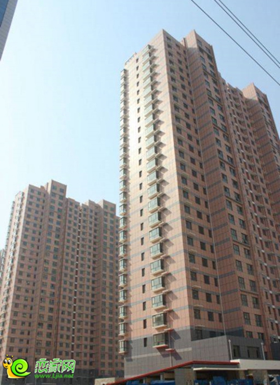 圣水湖畔實景圖