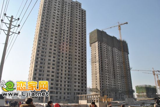 圣水湖畔工地實(shí)拍