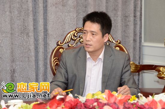 友誼時(shí)代廣場(chǎng)張本鋒經(jīng)理
