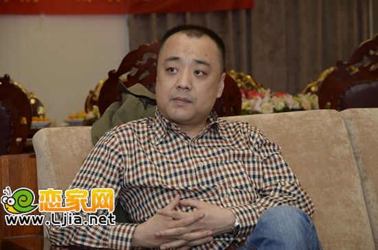 《商情》　張崑