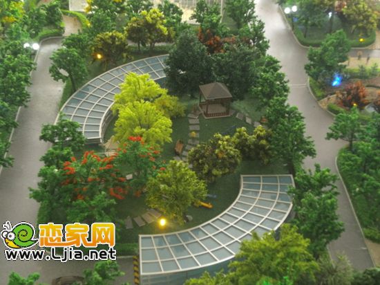 小區(qū)內(nèi)休閑生活區(qū)