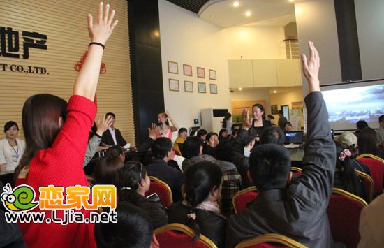 知名品牌負(fù)責(zé)人與聽(tīng)眾的互動(dòng)